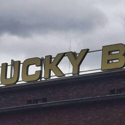 Das lässt mich an mein Barcelona bike denken - 🤔fühlt es sich lucky im Keller mit den 2 anderen?