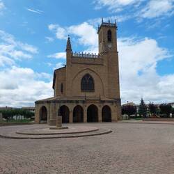 Iglesia de San Juan Bautista in Obanos.