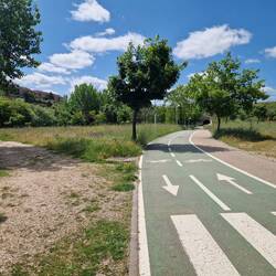 Huch ein Fahrradweg.