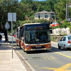 Mit em Bus "Churzstrecki" 2.50€