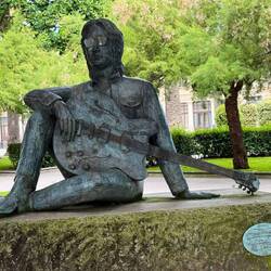 Statue of John Lennon