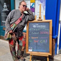 We had to visit this second hand store just because of this sign 🤣