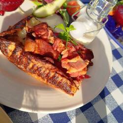 Lufsa - Kartoffelbrei oder -puffermasse die im Ofen mit Speck gebacken wird. Lecker.