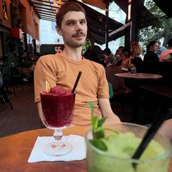 Da haben wir noch eine richtig gute Cocktail Bar gefunden.