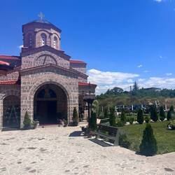 Überall sehr viele orthodoxe Kirchen, die meist sehr gut gepflegt sind
