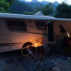 zu üsere Obedlauntsch