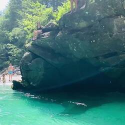 Sprung ins kühle Nass 💦💦💦