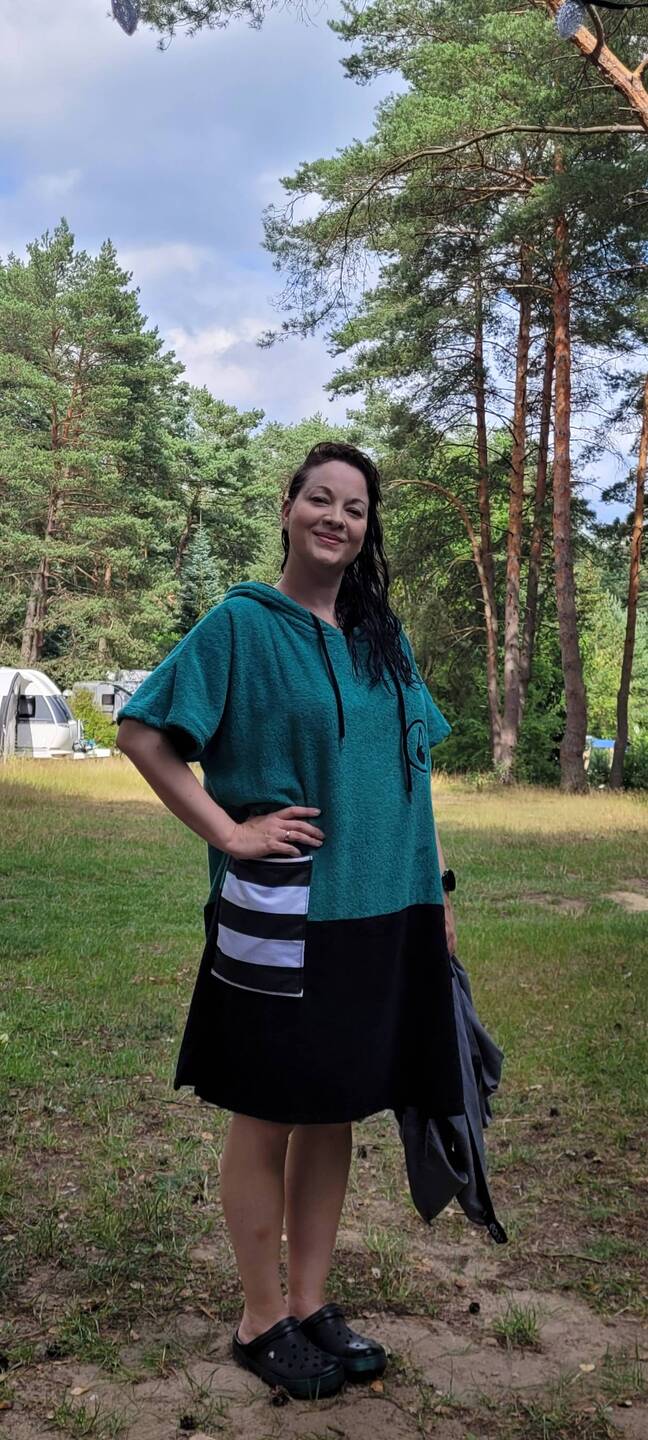 Liebe Monique, mir ist zu Ohren gekommen, dass du auch einen coolen Badeponcho hast.