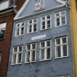 Haus von 1675, entweder hatte es nen guten Brandschutz oder war immer unhyggelig, da ohne Kerzen...