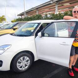 für die Autofahrt gerüstet..., ist mal wieder Linksverkehr angesagt, ab auf die andere Seite