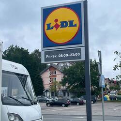 ansonsten verbringe ich viel Zeit im Lidl