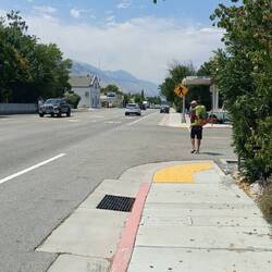 Independence besteht eigentlich nur aus 1 Straße mit 2 Tankstellen