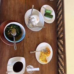 The amazing breakfast cooked by the wife Yani