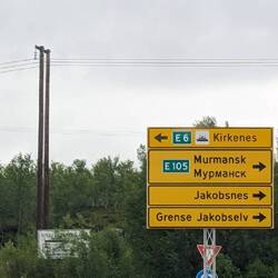 Dort startet auch die russische Beschriftung