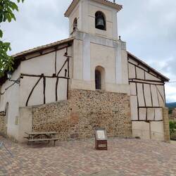 Die Kirche Nuestra Señiora de la Asunción in Viloria de la Rioja.