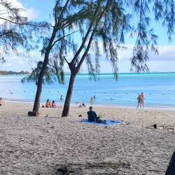 "Mont Choisy Beach" in der Stadt "Grand Baie"