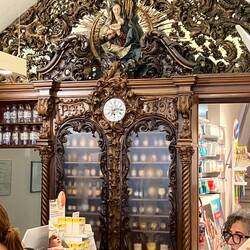 ide Altstadt zuefällig a die alti Apothek gloffe