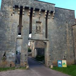 Flavigny sur Ozerain.