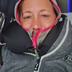 Mein Survival-Outfit im Bus 🤣