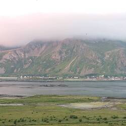 À minuit, les nuages ont recouvert tous les sommets.