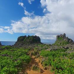 Blick aufs Kapp Maeda. Hier hüpfen wir nochmal ins Wasser.