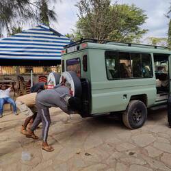 Wenn drei Leute drücken geht es!