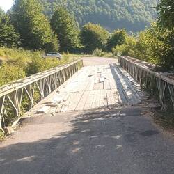Kurz nach der Grenze eine kleine Brücke die zum Glück gehalten hat