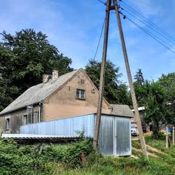 Später bestätigt sich: ja, dieses Haus ist richtig
