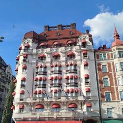 Hotel Diplomat 5* am Wasser