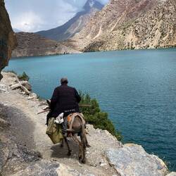 7. See; einzelne Gewitter ⛈️ Wolken ziehen auf