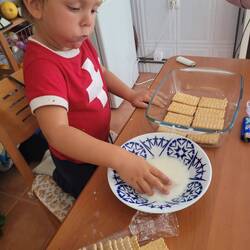 Und isst ab und zue ou es Güetzi, so wie sech ds ghört