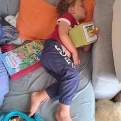 "Mama i bi müed, i wot schlafe" = Mittagsschlaf ohni schlafbegleitig oder Schoppe🙈