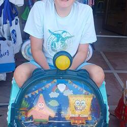 Justi hat Spaß und fühlt sich wie Sponge Bob🙊