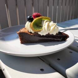 Eine von vielen Köstlichkeiten in Schweden.Kladdkaka.