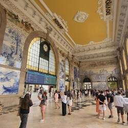 Die Bahnhofshalle ist absolut sehenswert