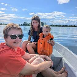 "Warum muss eigentlich nur ich so eine doofe Weste tragen?!" 🤔😣