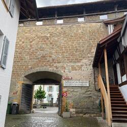 Aufstieg auf die Stadtmauer