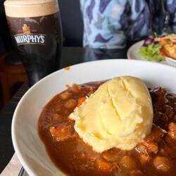 Beef and Guinness Stew - with a Guinness - oh boy oh boy oh boy!