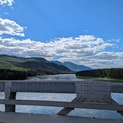 Aussicht von einer Brücke