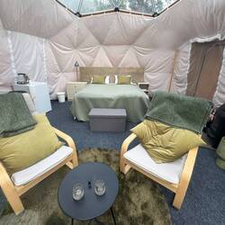 Da wäre ich ja fast schwach geworden. So gemütlich siehts aus.