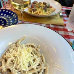 Cacio e pepe at random restaurant near our hotel. So good!