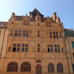 La mairie de Paray le Monial.