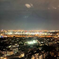 Bangkok bei Nacht aus unserem Hotelzimmer