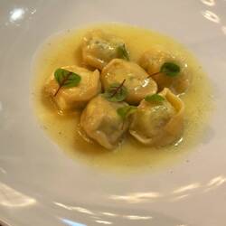 Dinner back in Florence was this amazing ravioli and beetroot risotto. Wow!