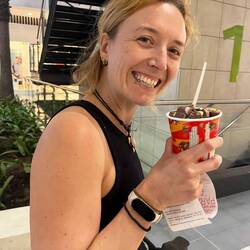 Neuestes Megges Eis mit Schokistücken und Nüssen 😍