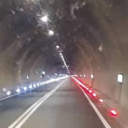 Dann folgen 40Km Tunnel. Komplett surreal!