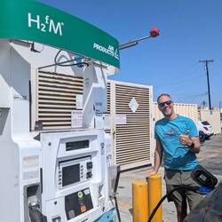 Driving a car on Hydrogen