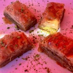 EIN Baklava mit Tee wollte ich.