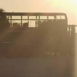 Unser Truck im Sonnenuntergang