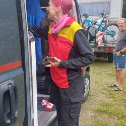 Die Botin von DHL